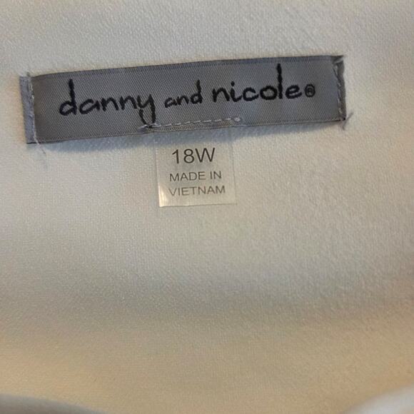 Ladies Danny & Nicholes dress - Picture 2 of 5